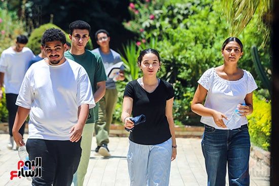 انتهاء امتحان اللغة العربية انتهاء امتحان اللغة العربية