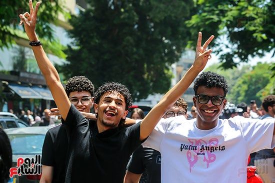 ارتياح بين الطلاب بعد امتحان اللغة العربية ارتياح بين الطلاب بعد امتحان اللغة العربية
