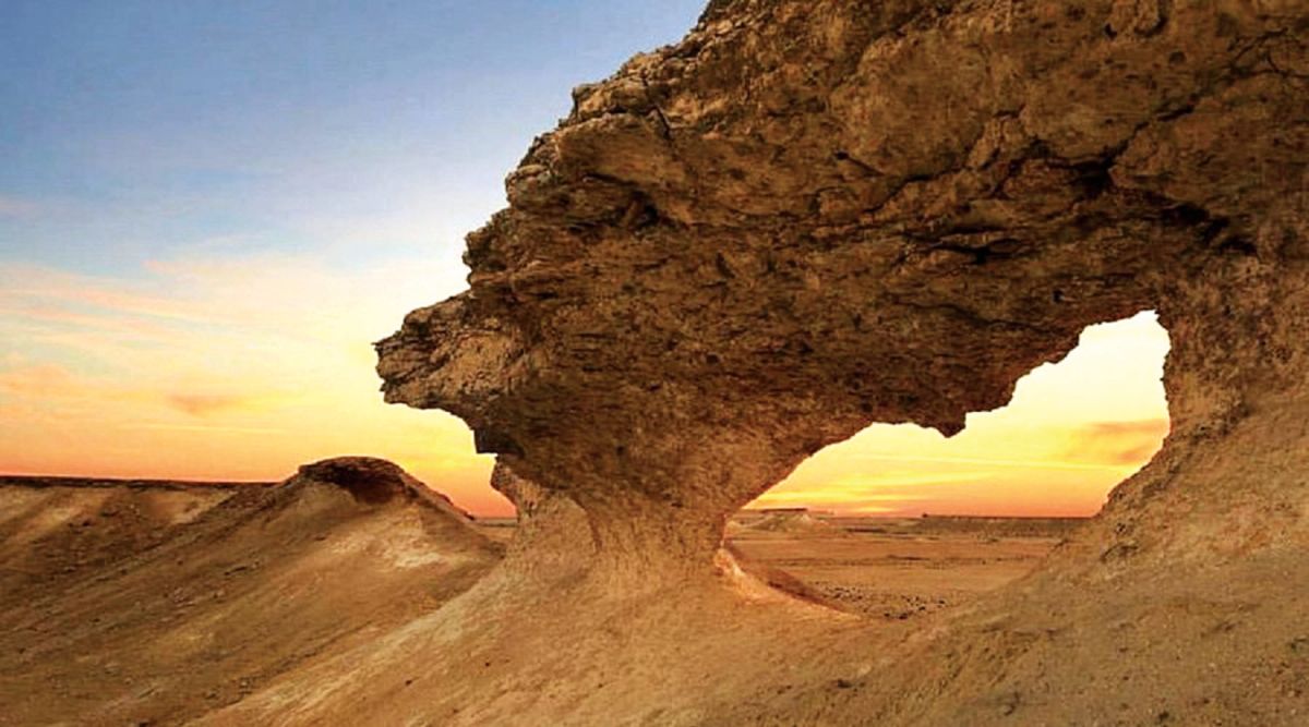 الشرق