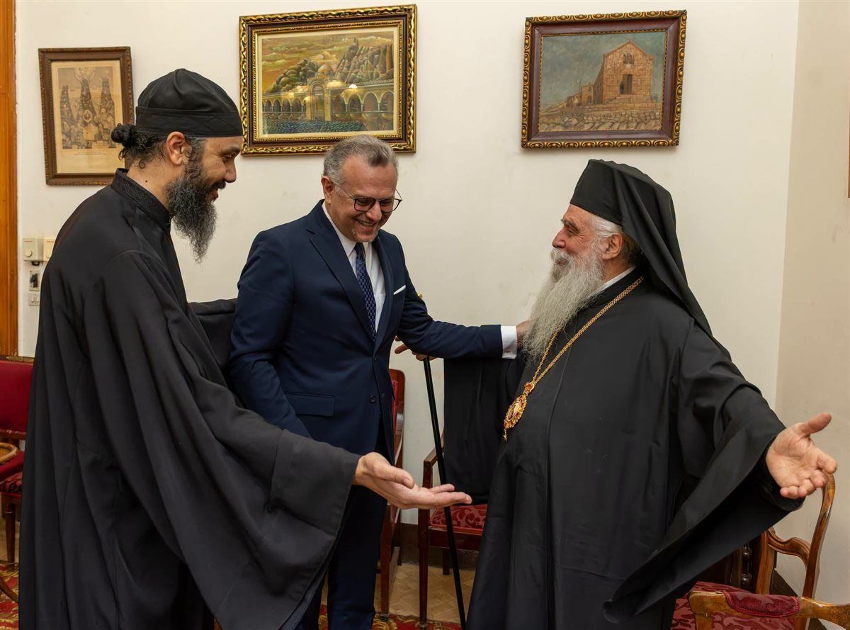 زيارة مسعد بولس لدير سانت كاترين، فيتو