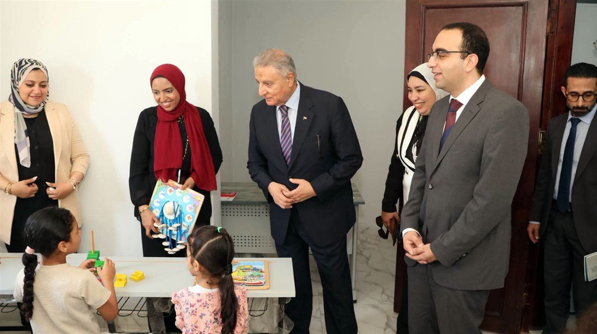 جانب من الافتتاح، فيتو
