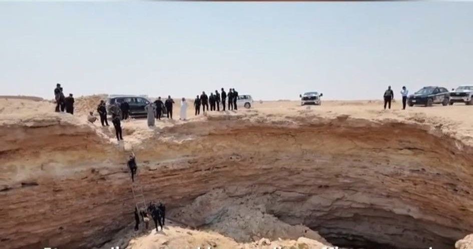 ظهور أسماك غامضة بلا عيون في بحيرة داخل كهف بالعراق