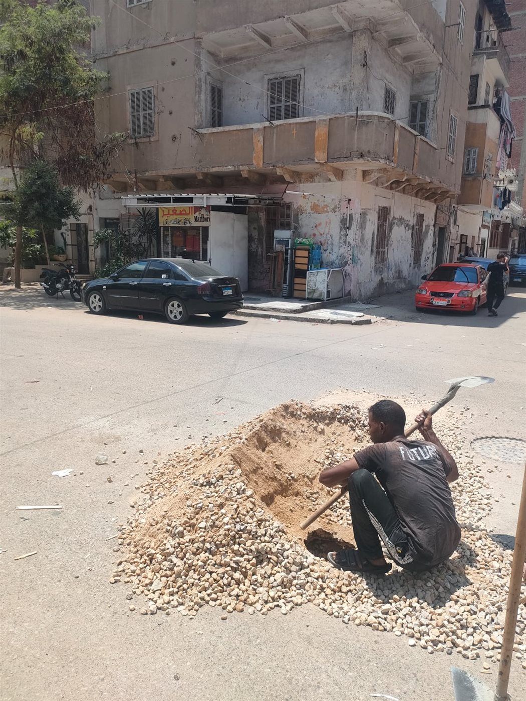 جانب من أعمال إصلاح الطريقين، فيتو