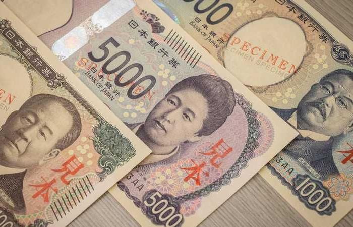 تراجع سعر الين الياباني مقابل الجنيه في البنك الأهلي بختام تعاملات اليوم