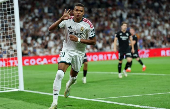 مبابي يبصم على أول هاتريك في الدوري الإسباني