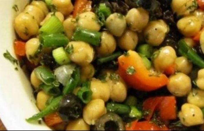 طريقة عمل سلطة الحمص، مغذية وسهلة التحضير