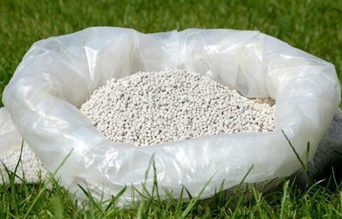 انخفاض اليوريا العادي 833 جنيها، أسعار الأسمدة اليوم في الأسواق