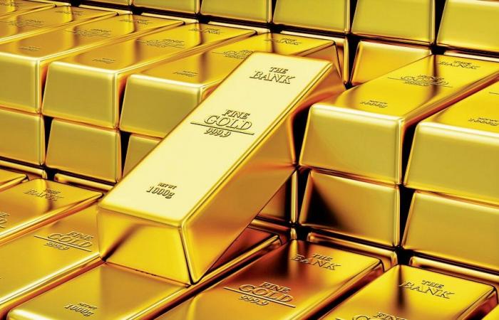  الذهب يتراجع مع تقييم المستثمرين لمسار السياسة النقدية الأمريكية