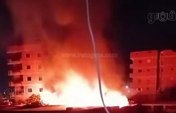 إعصار النار والدخان يثير فزع الأهالي، حريق هائل يلتهم مصنع أخشاب في عزبة رشوان بالشرقية (صور)