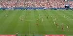 دقيقة حداد على لاعب جنوب أفريقيا قبل انطلاق مباراة إنجلترا والنرويج في كأس العالم (فيديو)