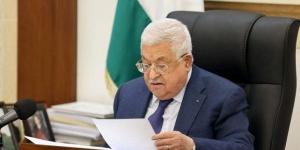 الرئيس عباس يصدر قراراً بقانون بإحالة الضباط العمداء من مواليد 1/5/1970 فأقل للتقاعد المبكر