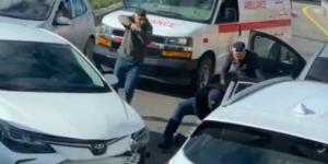 قوة خاصة من جيش الاحتلال تختطف شابا عند مدخل عناتا