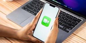 بسبب مشاهد غير لائقة.. أبل تضرب FaceTime بتحديث جريء ينهي المكالمة فوراً