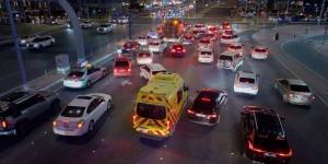 6 إرشادات لإفساح الطريق لمركبات الطوارئ