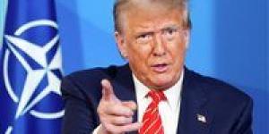 ترامب يوسع قيود دخول الأجانب للولايات المتحدة ويضيف دولاً جديدة للحظر.. تفاصيل