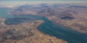 التايمز: بريطانيا تجهز سفينة إنزال برمائية بمسيرات لإزالة ألغام مضيق هرمز