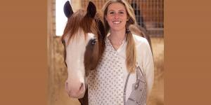 ابنة شوماخر تعلمت حب الفروسية في دبي