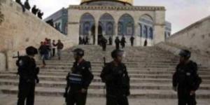 مندوب فلسطين بالجامعة العربية يحذر من خطورة إغلاق الاحتلال للمسجد الأقصى