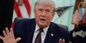 ترامب يهدد بتدمير البنية التحتية الإيرانية الثلاثاء وسط مفاوضات نووية متوترة واحتمال تأجيل الضربات