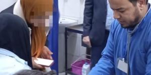 رئيس مدينة المنيا يتابع تداعيات حادث الأتوبيس بالطريق الصحراوي الشرقي