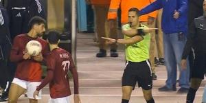 الأهلي
      ينفي
      سعيه
      لفصل
      لجنة
      الحكام
      عن
      اتحاد
      الكرة
      ويؤكد:
      مجرد
      ضغط
      لتحسين
      المنظومة