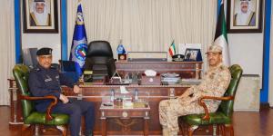 وكيل وزارة الداخلية يلـتقي رئيس الأركان العامة للجيش 