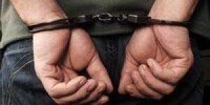 “بلطجة
      على
      الطريق”..
      ضبط
      سائق
      ميكروباص
      استغل
      الركاب
      وقطع
      الطريق
      عليهم
      ببني
      سويف