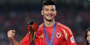 والد
      أشرف
      داري:
      لا
      تواصل
      من
      الأهلي
      واللاعب
      مستمر
      مع
      كالمار