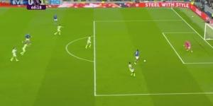 إيفرتون
      ضد
      مان
      سيتي..
      ملخص
      اهداف
      ونتيجه
      مباراة
      مانشستر
      سيتي
      وإيفرتون
      في
      الدوري
      الإنجليزي
      الممتاز
      بعد
      مرور
      75
      دقيقة