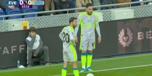 إيفرتون
      ضد
      مان
      سيتي..
      ملخص
      اهداف
      ونتيجه
      مباراة
      مانشستر
      سيتي
      وإيفرتون
      في
      الدوري
      الإنجليزي
      الممتاز
      بعد
      مرور
      25
      دقيقة