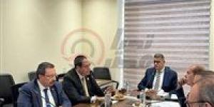 بحضور
      10
      رؤساء
      جامعات..
      حقوق
      البرلمان
      تناقش
      الملف
      الحقوقي
      بالجامعات
      المصرية