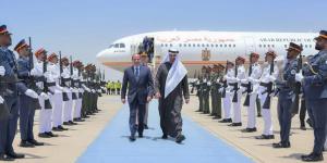 الرئيس
      السيسي
      يجري
      زيارة
      إلى
      دولة
      الإمارات..
      تفاصيل