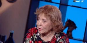 في
عيد
ميلادها..
محطات
بارزة
في
مسيرة
آمال
رمزي
الفنية