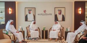 وزير البيئة والتغير المناخي يجتمع مع السفير الإماراتي