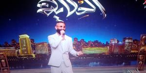 أحمد
سعد:
عاليا
مراتي
وبوست
الطلاق
بسبب
ضيقتها
وأنا
أول
من
عمل
ضفاير
بدقنه