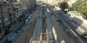 هاني
يونس:
مشروعات
المترو
والمحاور
الجديدة
بالإسكندرية
شريان
تنموي
ونقلة
حضارية
كبرى