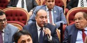 عمرو
رشاد
يطالب
وزير
الطيران
بتوضيح
موقف
استئناف
الرحلات
الروسية..
ويقترح
إشاء
مدرسة
فنية
تابعة
لمصر
للطيران