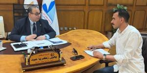 رئيس
جامعة
كفر
الشيخ
:
نؤهل
خريجًا
قادرًا
على
المنافسة
في
سوق
العمل
ونسهم
في
تنمية
المحافظة