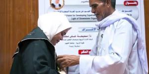 "كلمات
ابنتي
جبرت
خاطري"..
والد
الدكتورة
شيماء
يروي
رحلة
كفاح
من
الفيوم
إلى
أكتوبر
من
أجل
تعليم
بناته
