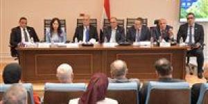 وزيرة
الإسكان
من
البرلمان:
إطلاق
منصة
لتصدير
العقار
للأجانب
بالتعاون
مع
وزارتي
الاتصالات
والعدل..
وبدأنا
المرحلة
الأولى
من
مدينة
العلمين