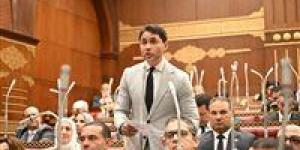 النائب
محمد
مظلوم
يطالب
بتذليل
عقبات
الاستثمار
وتعزيز
الشراكة
مع
القطاع
الخاص
