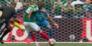 المكسيك
ضد
جنوب
أفريقيا..
جوليان
كينيونيس
يسجل
الهدف
الأول
لـ
منتخب
المكسيك
في
مرمى
جنوب
أفريقيا
بافتتاح
كأس
العالم
2026