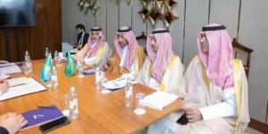 وزير
الصناعة
السعودي
يبحث
مع
كازاخستان
تعزيز
الشراكات
في
التعدين
والصناعة