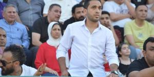 عاطف
الخطيب
راعيًا
لنادي
المنصورة
ومشرفًا
على
الكرة
لمدة
3
مواسم