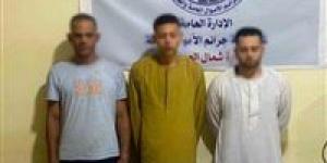بمكالمة
هاتف..
ضبط
3
أشخاص
للنصب
على
المواطنين
بانتحال
صفة
موظفي
البنوك