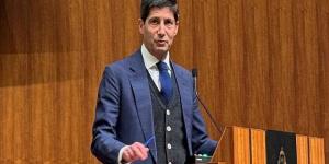 وارش
يعلن
إصلاحات
بالفيدرالي
مع
تثبيت
الفائدة
وتوقعات
تشديد
مستقبلية