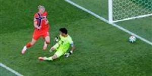 نتيجه
      مباراه
      العراق
      والنرويج
      الآن..
      تابع
      الآن
      هدف
      إيرلينج
      هالاند
      الثاني
      في
      مرمى
      العراق
      بكأس
      العالم
      2026