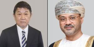 وزير الخارجية العماني يبحث هاتفيا مع نظيره الياباني المستجدات في المنطقة