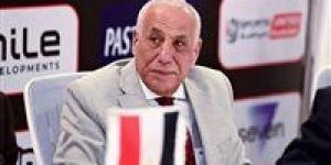 حسين
لبيب:
حل
أزمة
أرض
الزمالك
جاء
بتوجيهات
الرئيس
السيسي
بعد
تعثر
استمر
أكثر
من
20
عامًا
