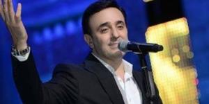 صابر
      الرباعي:
      قدامي
      5
      سنين
      وأوقف
      الغناء..
      والنفاق
      من
      أقرب
      الناس
      ضيّع
      بوصلتي
      وأثر
      على
      صحتي